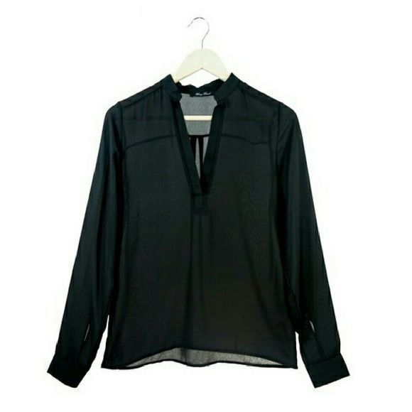 Low V-Neck Blouse - Picture 3 of 4